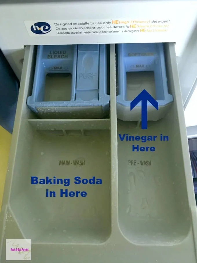 How to Safely Wash with Baking Soda and Vinegar Together